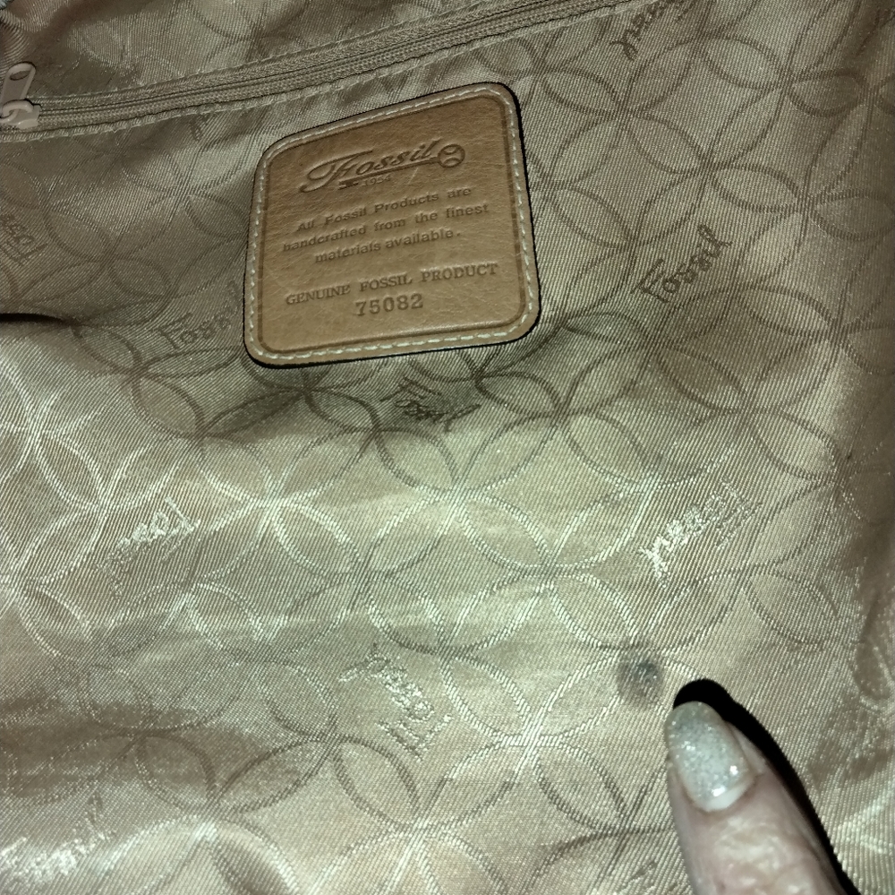Women's Honey brown leather Fossil purse bag This bag was used On TikTok - Picture 9 of 13